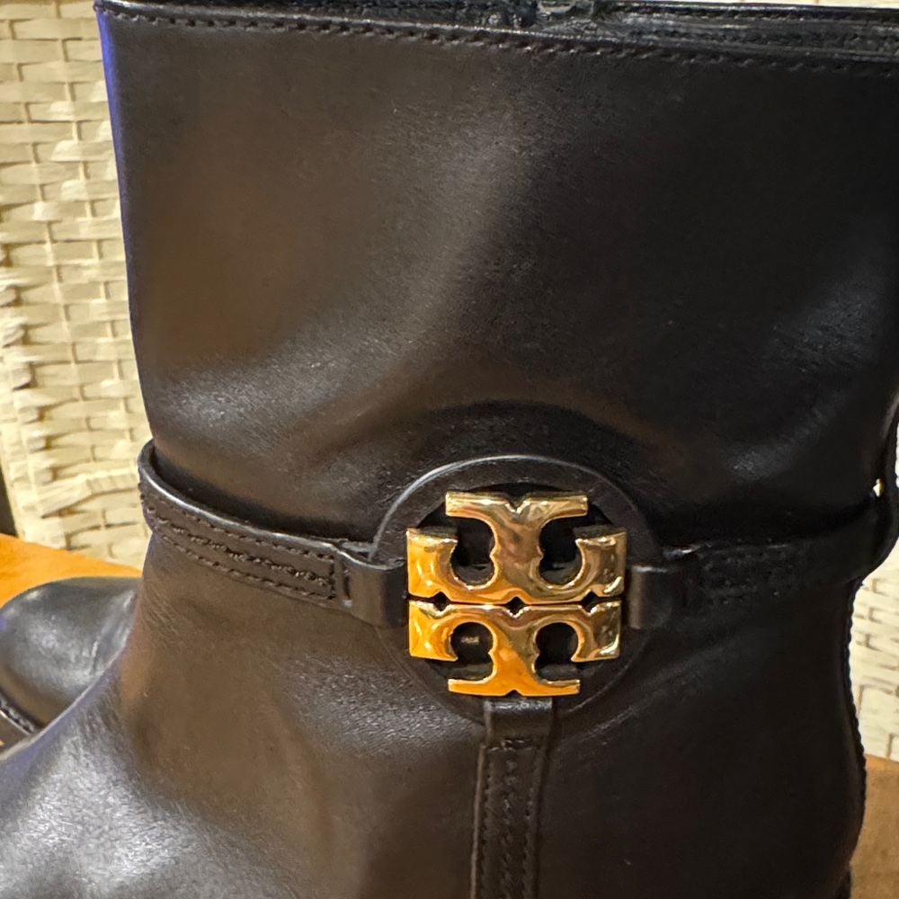 Tory Burch Black Leather Ankle Booties with Gold Logo - Picture 3 of 13